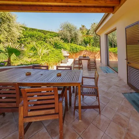 Casa Giorgia Con Piscina *