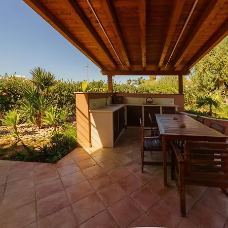 Holiday home Casa Giorgia Con Piscina